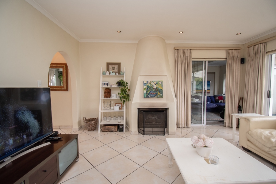 3 Bedroom Property for Sale in Heldervue Western Cape